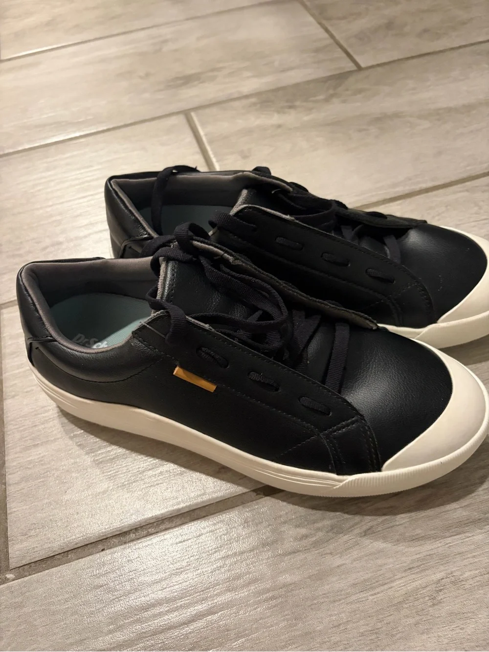 Dr. Scholls classic black